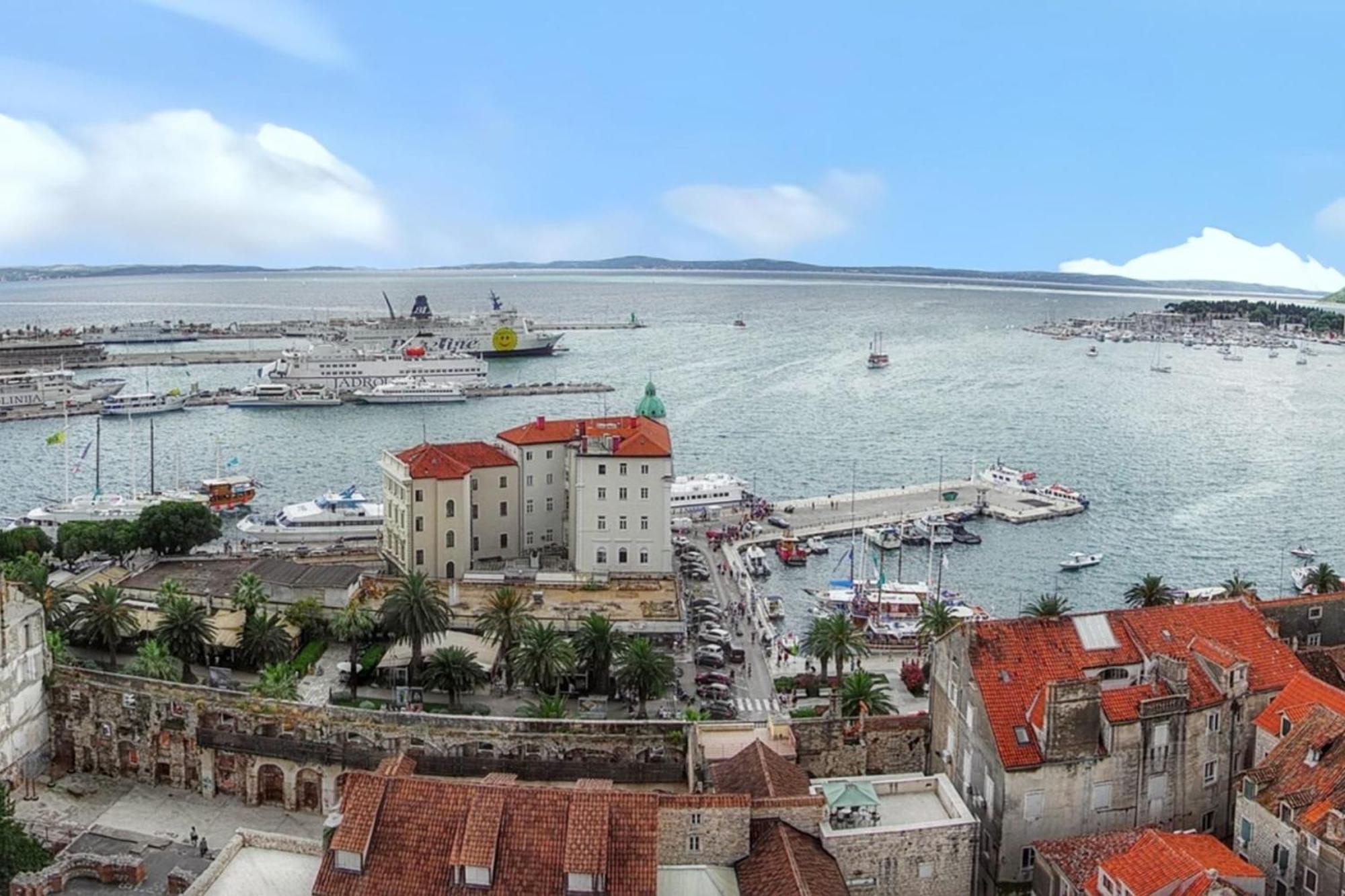 Panoramic Apartment In Kastel Stafilic 100 M² Shared Pool Kaštela Εξωτερικό φωτογραφία